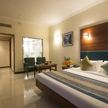 Shenbaga Hotel And Convention Centre Pondicherry Room photo