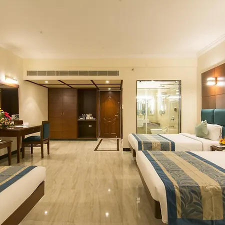 Shenbaga Hotel And Convention Centre Pondicherry Room photo