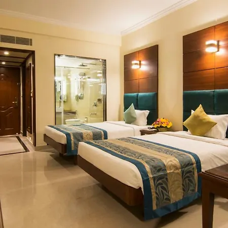 Shenbaga Hotel And Convention Centre Pondicherry Exterior photo
