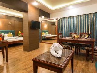 Shenbaga And Convention Centre 4*