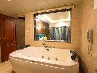 Shenbaga And Convention Centre 4*