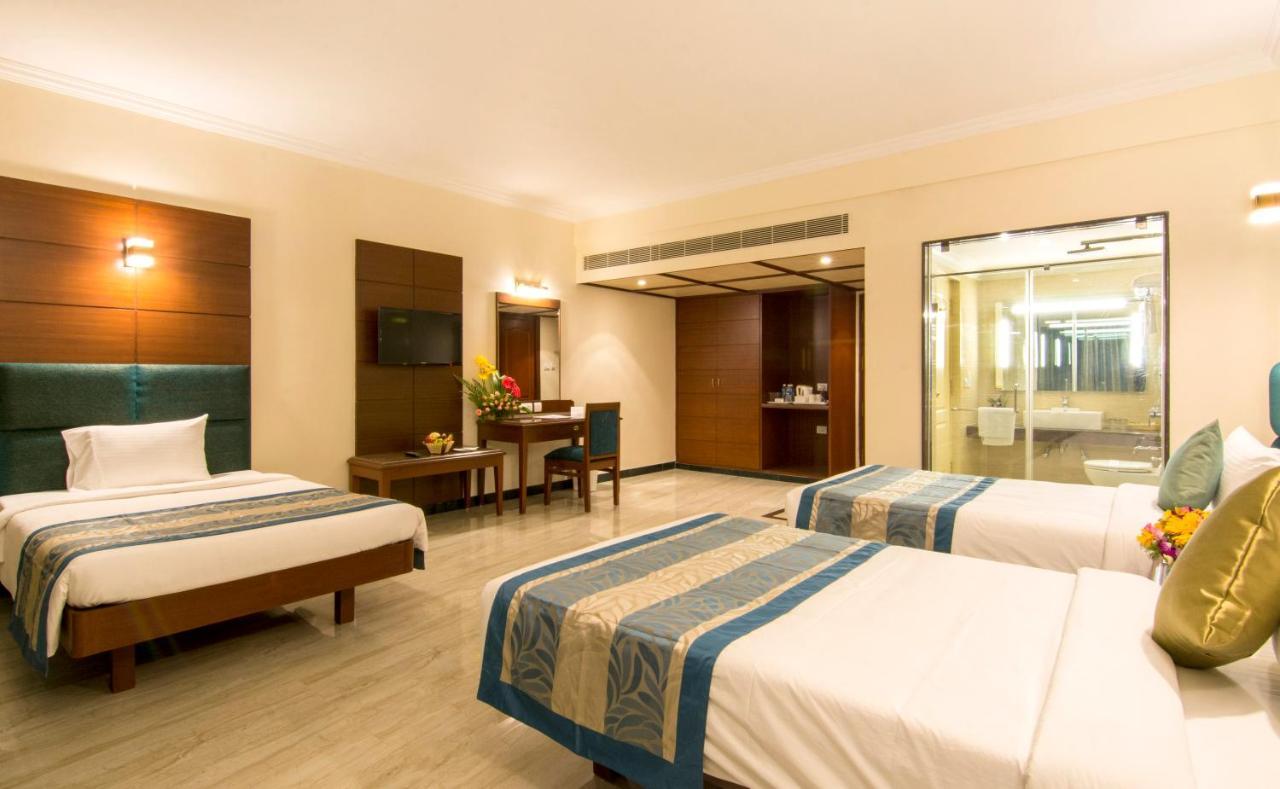 Shenbaga And Convention Centre Hotel 4*